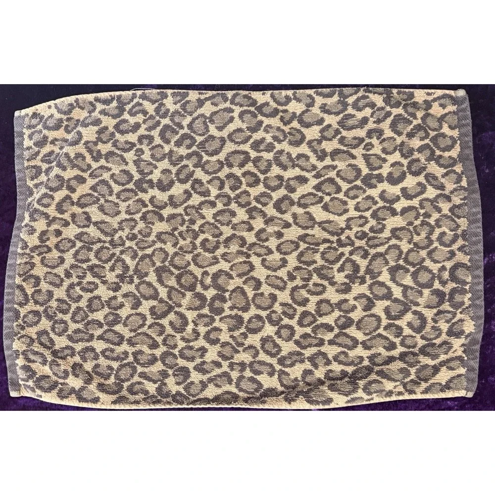 Peri hand towel